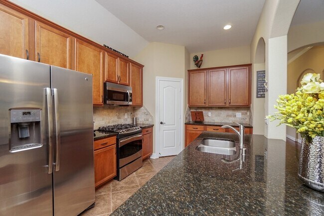 Building Photo - 6115 Sawland Dr