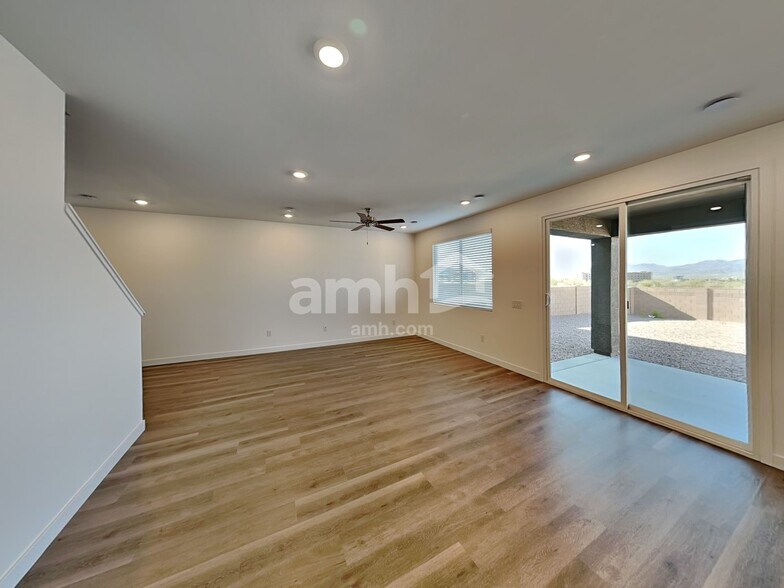Building Photo - 9714 N Rancho Lozano