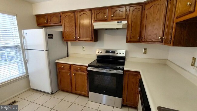 Building Photo - 342 Honey Locust Ct