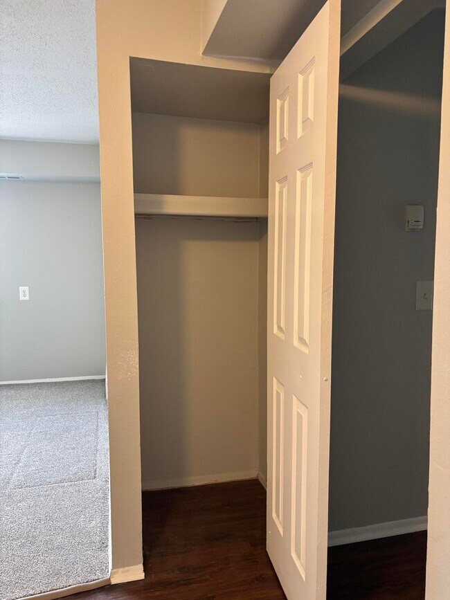 Building Photo - 157 Canfield St