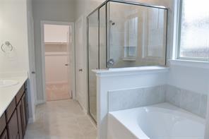 Building Photo - 2068 Barx Dr