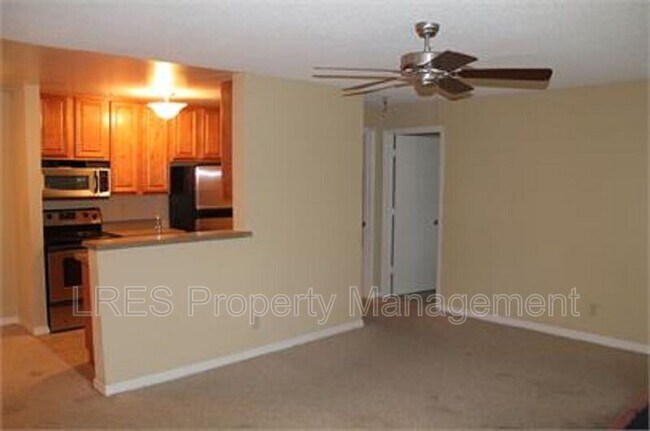 Building Photo - 5992 Westgate Dr