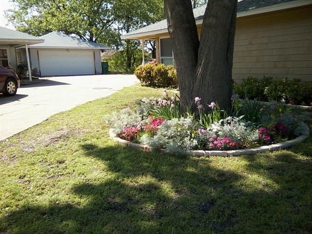 Building Photo - 2430 Lakeview Cir