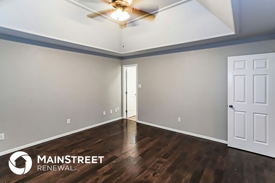 Building Photo - 3004 SW 124th St