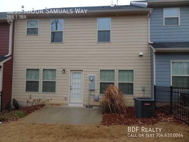Building Photo - 3339 Major Samuals Way