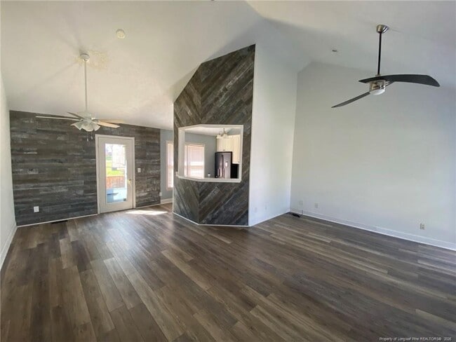 Building Photo - 5715 Walkabout Rd