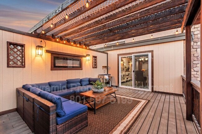 Building Photo - 10971 Cindy Cir