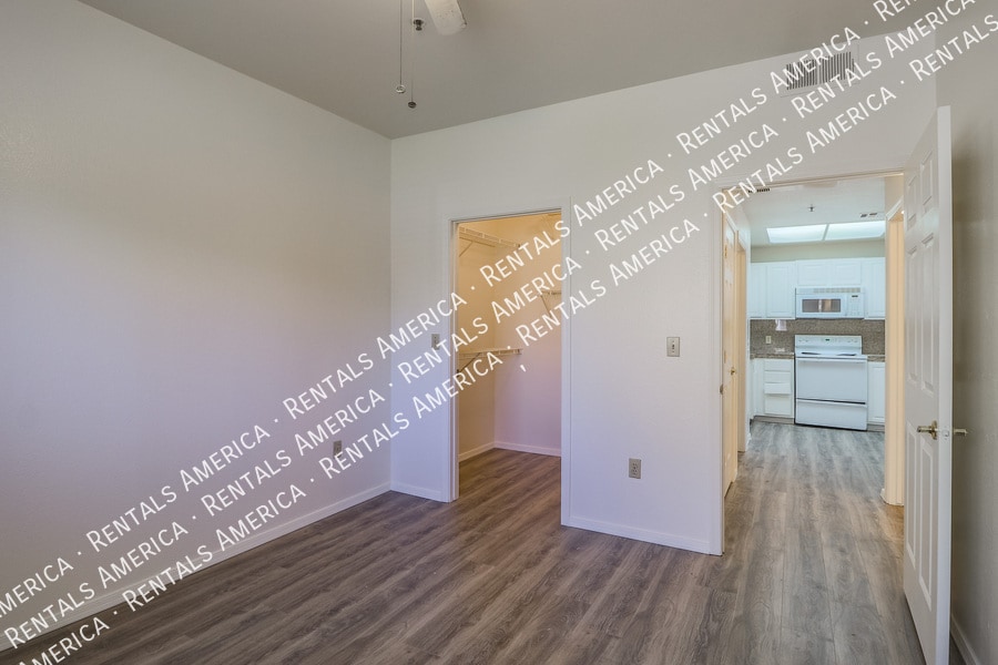 Building Photo - 11375 E Sahuaro Dr