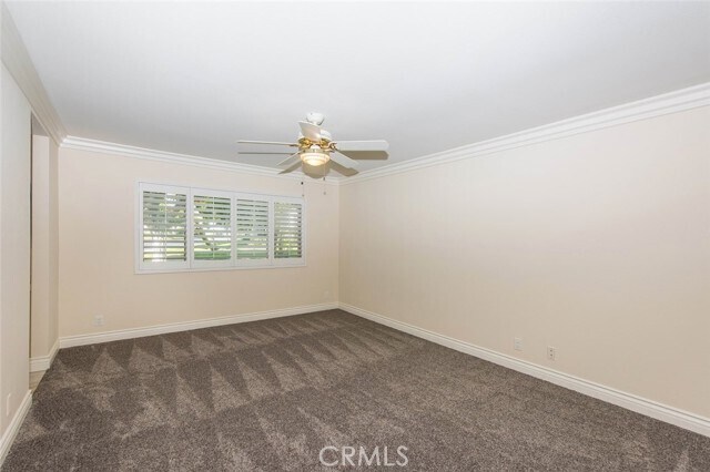 Building Photo - 1 Navarre