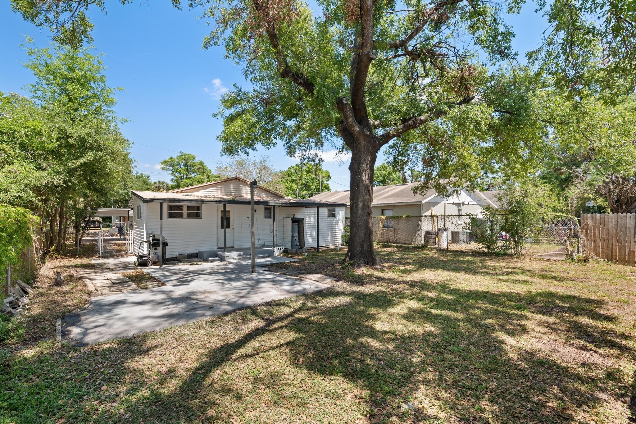 Building Photo - 2821 Marconi St