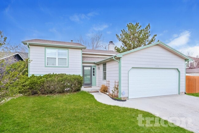 Building Photo - 16890 Blue Mist Cir