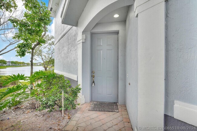 Building Photo - 1427 NW 34th Way