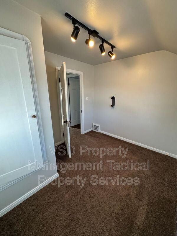 Building Photo - 12930 Havana Rd