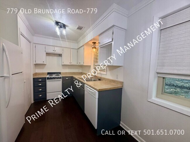 Building Photo - 779 Old Brundage Rd