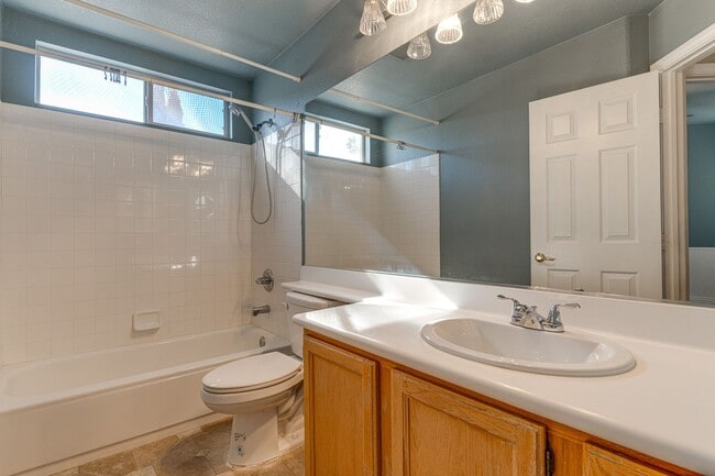 Building Photo - WONDERFUL 3 BEDROOM PLUS DEN 1 STORY HOME. CASITA WITH OWN BATHROOM! GATED COMMUNITY!