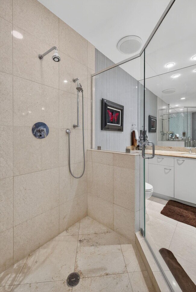 Building Photo - 1600 S Ocean Blvd