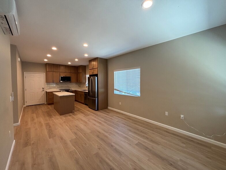 Building Photo - 4112 Pepper Dr