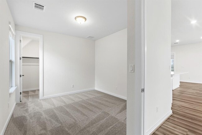 Building Photo - 150 Samuel Blair Pass