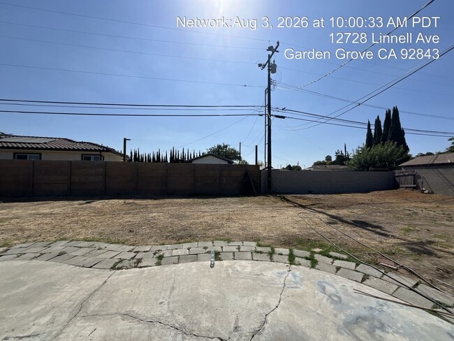 Building Photo - 12728 Linnell Ave