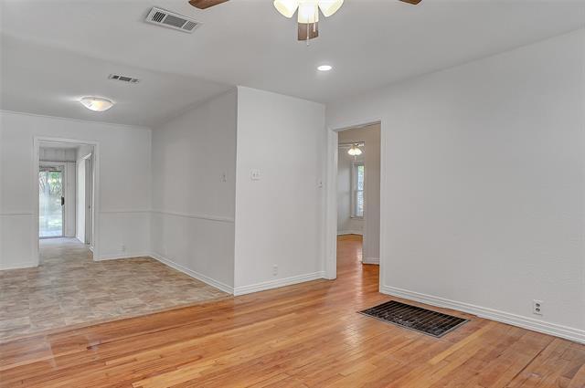 Building Photo - 411 W Taylor St