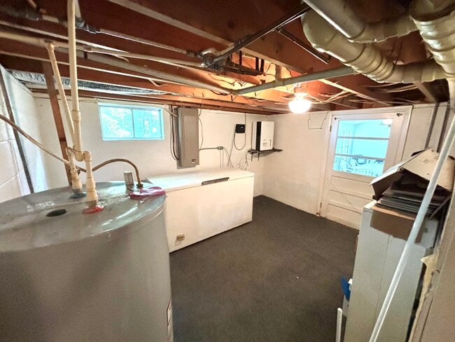 Building Photo - 1405 Webb Ridge Rd