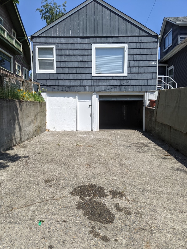 Building Photo - 1406 Gregory Way