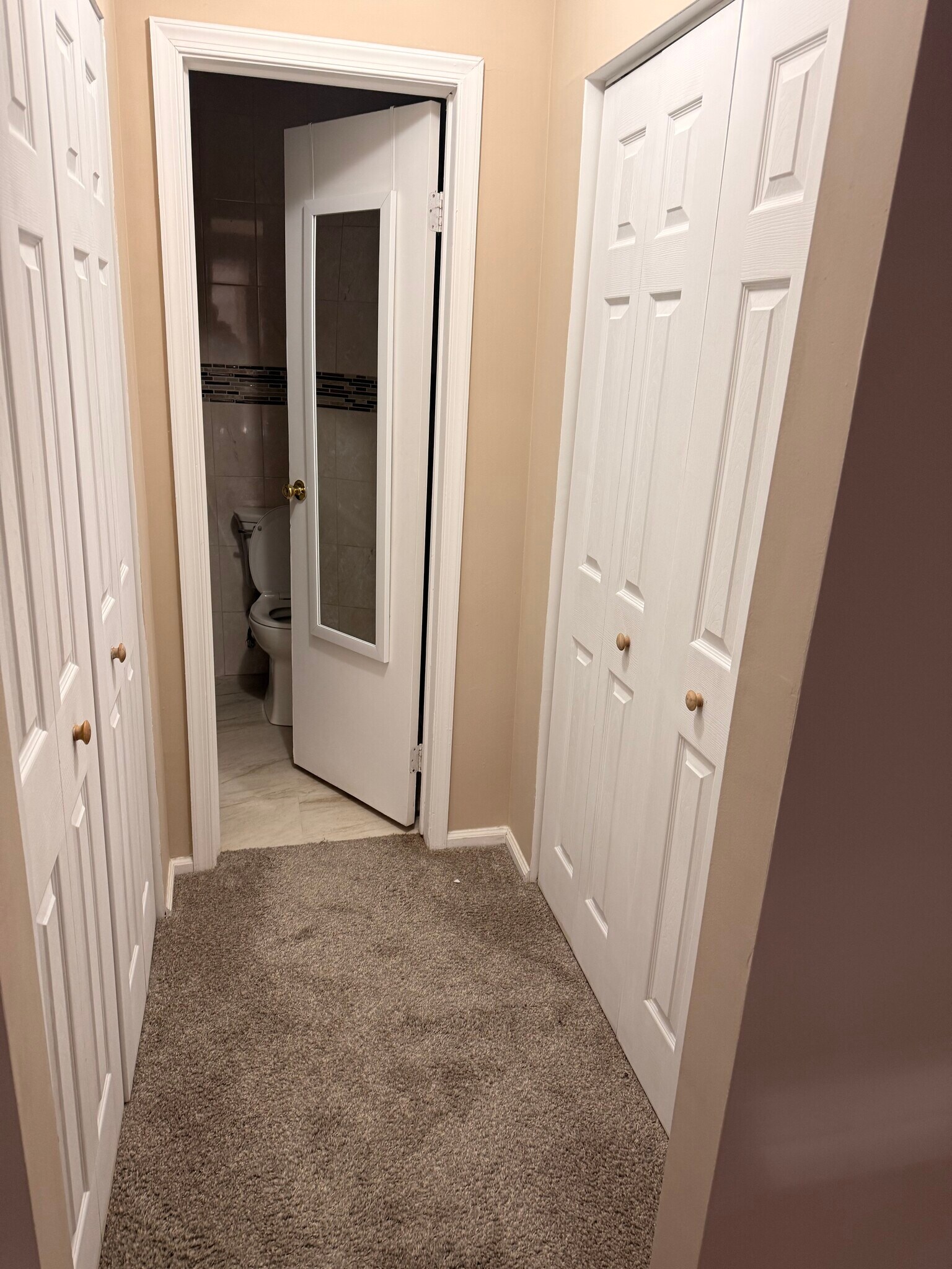 Building Photo - 31 Moore Ln