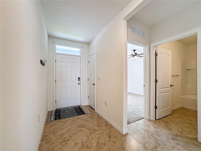 Building Photo - 5817 Arboretum St