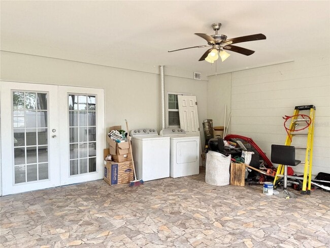 Building Photo - 5118 Tennis Ct Cir