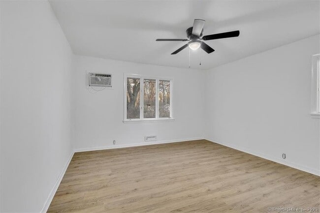 Building Photo - 275 High St