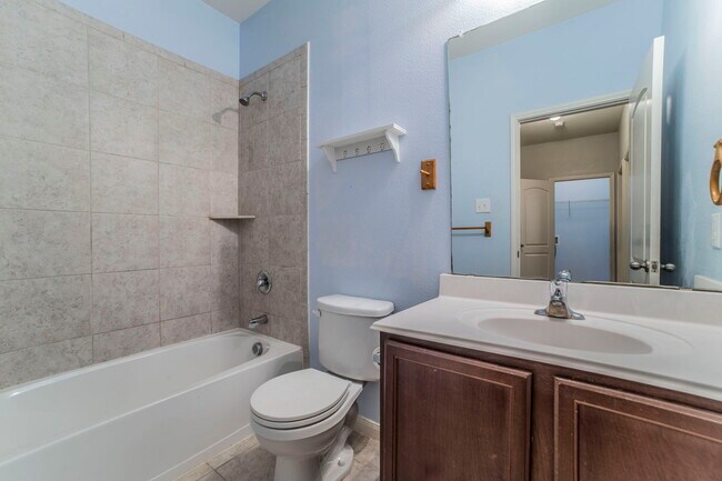 Building Photo - 6220 Obsidian Creek Dr