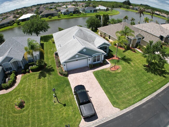 Building Photo - 515 South Valencia Cir SW