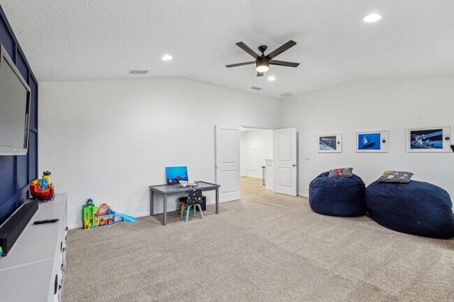 Building Photo - YOUR DREAM RENTAL HOME AWAITS!