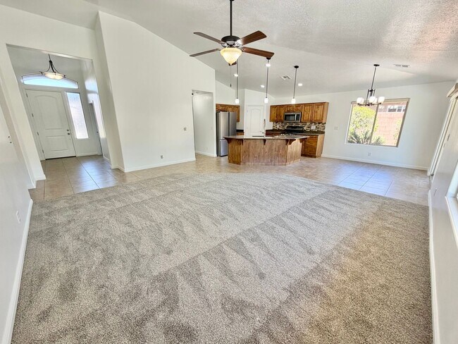 Building Photo - Beautiful Riverstone Home!!
