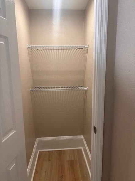 Room 1 closet - 617 Ivy St
