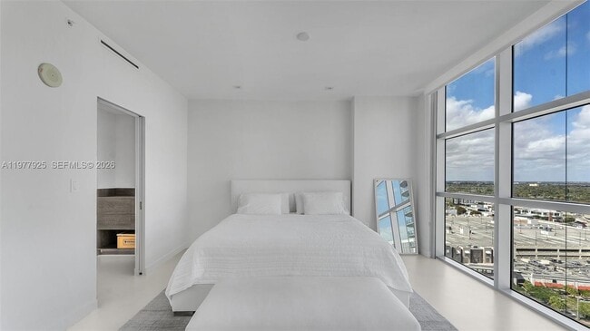 Building Photo - 3301 NE 1st Ave