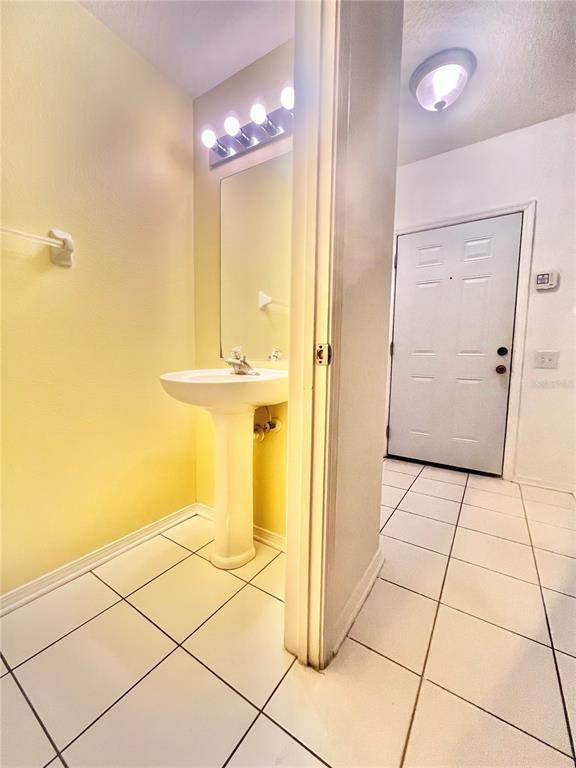 Building Photo - 1211 Kennewick Ct