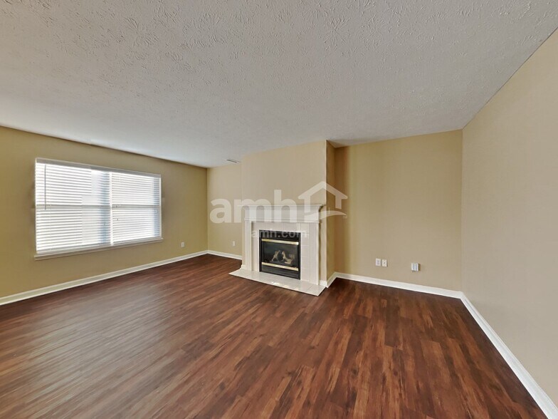 Building Photo - 5825 Columbia Cir