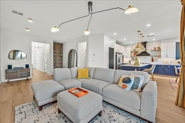 Building Photo - Luxury Summerlin West 4-Bedroom Home!