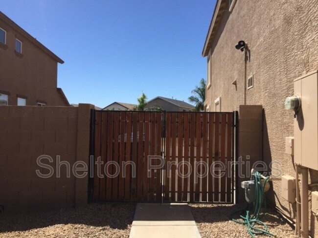 Building Photo - 14787 W Columbine Dr