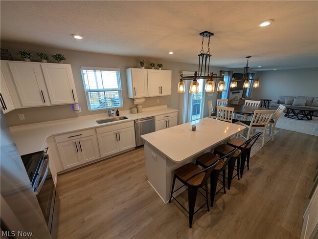 Building Photo - 4500 Bellow Dr