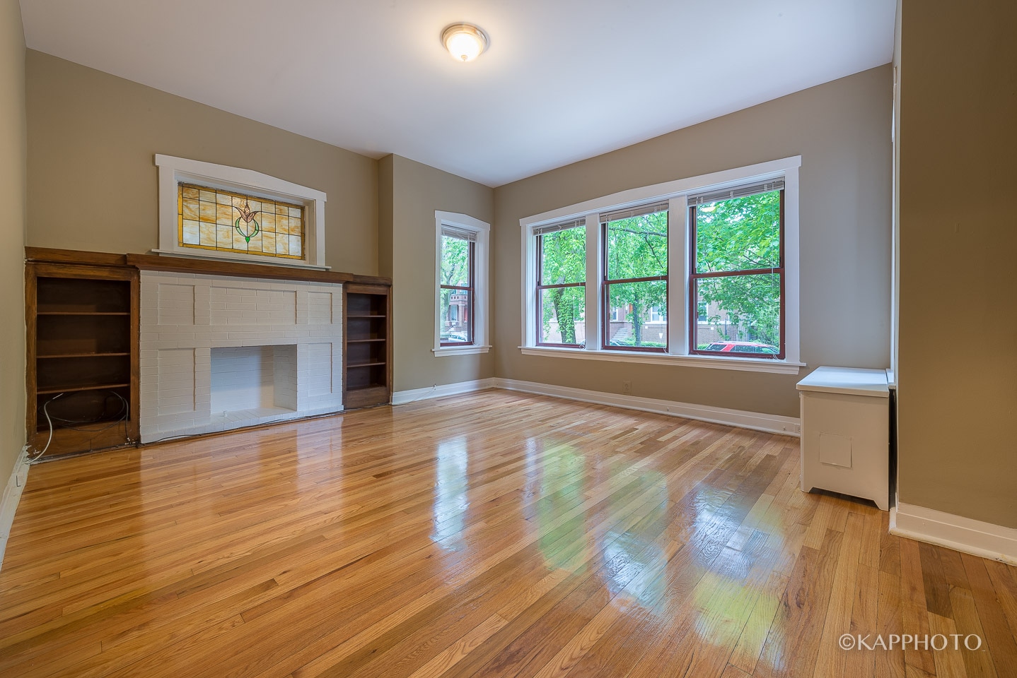 Livingroom - 2651 N Mozart St