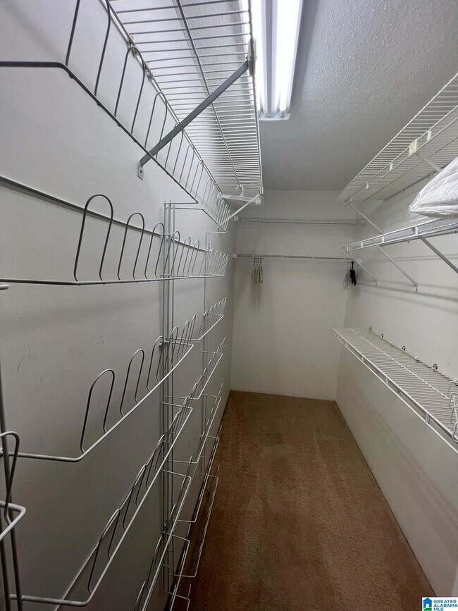 Building Photo - 1120 Beacon Pkwy W