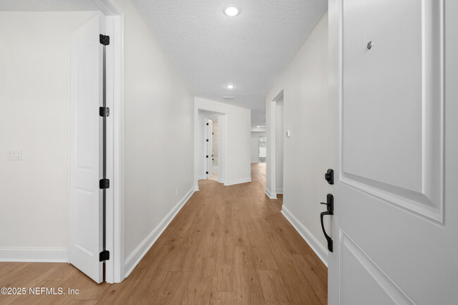 Building Photo - 42 Myrtle Oak Ct