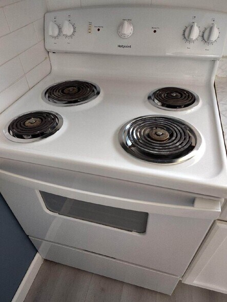 Building Photo - 4835 Mallow St