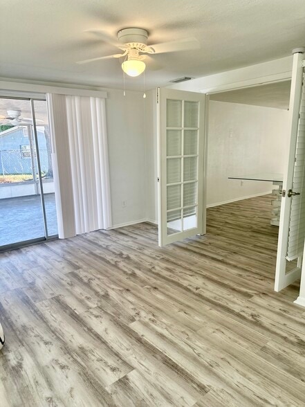 Building Photo - 11010 Tamarix Ave