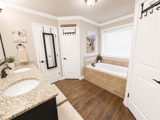 Building Photo - 6206 Talon Trail