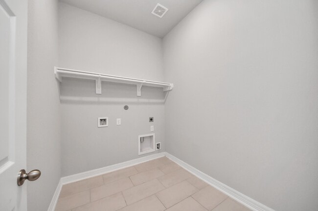 Building Photo - 2968 Golden Dust Dr