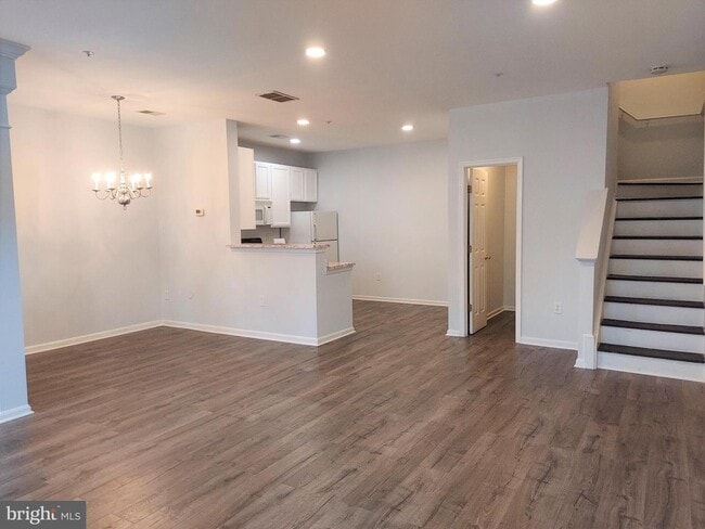 Building Photo - 8709 Spring Brook Way