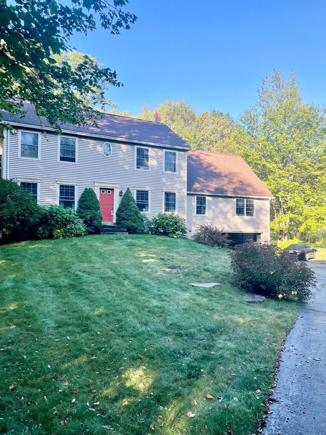 Primary Photo - Stunning 5 bedroom Falmouth Home for Rent:...